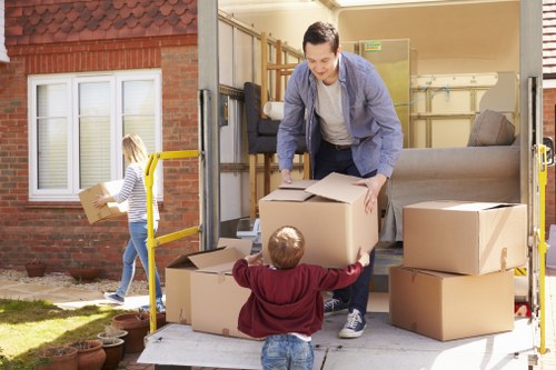 Reliable man and van service assisting a local Dulwich move